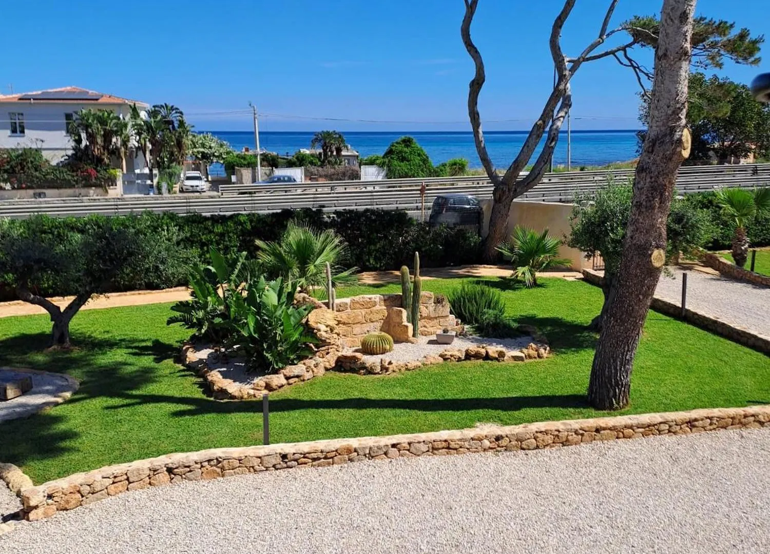 Villa Albamonte 卡里尼 0*,