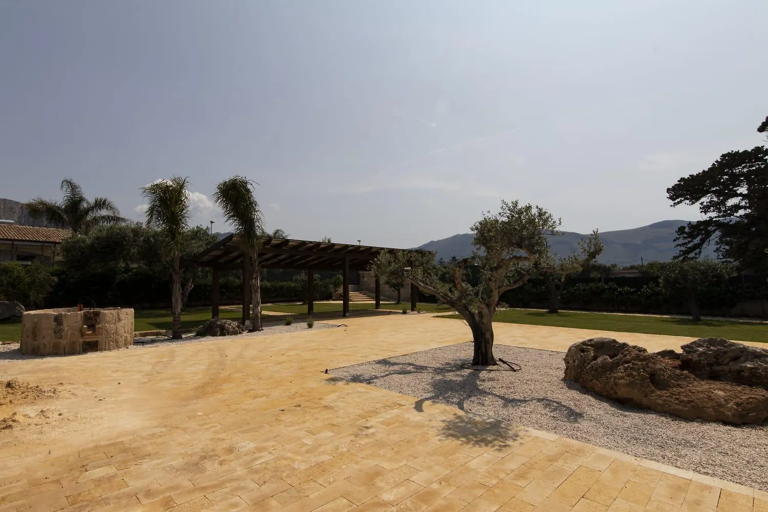 Apartment Villa Albamonte Carini